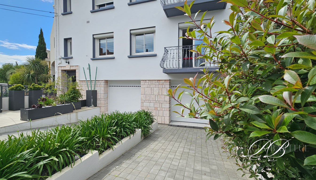 PERPIGNAN Grande maison 260 m2 sur 270 m2 de terrain 2 grands garages - La Lunette 16