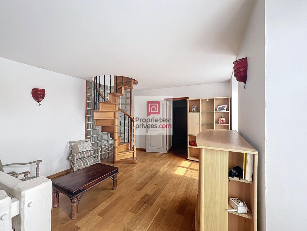LE PERRAY-EN-YVELINES Triplex - maison de ville 10