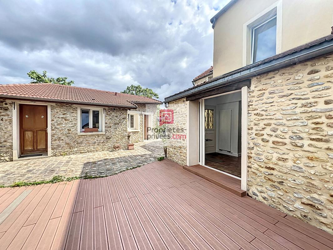 LE PERRAY-EN-YVELINES Triplex - maison de ville 14