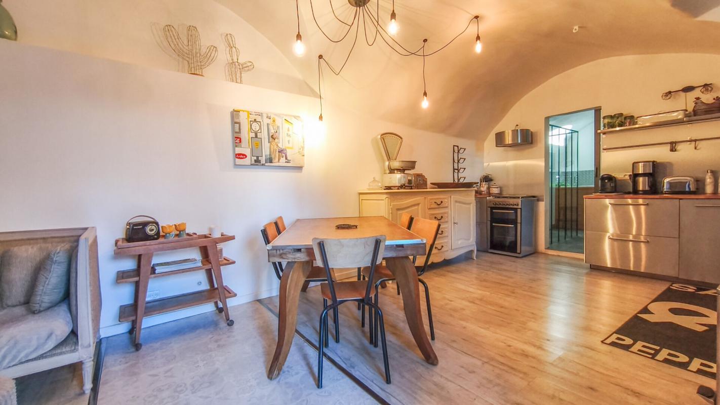 UZES Demeure d'exception de charme 16