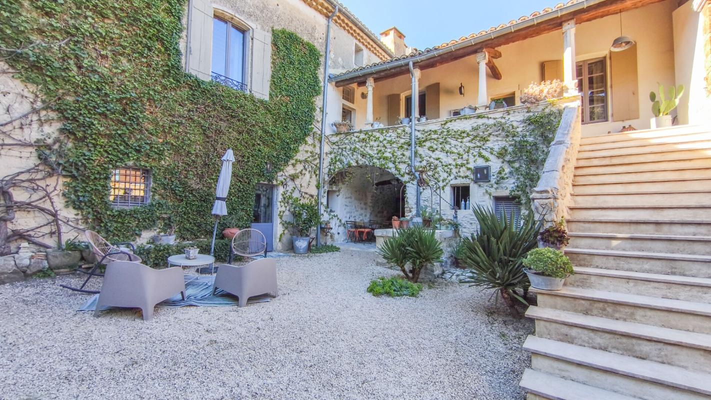UZES Demeure d'exception de charme 3