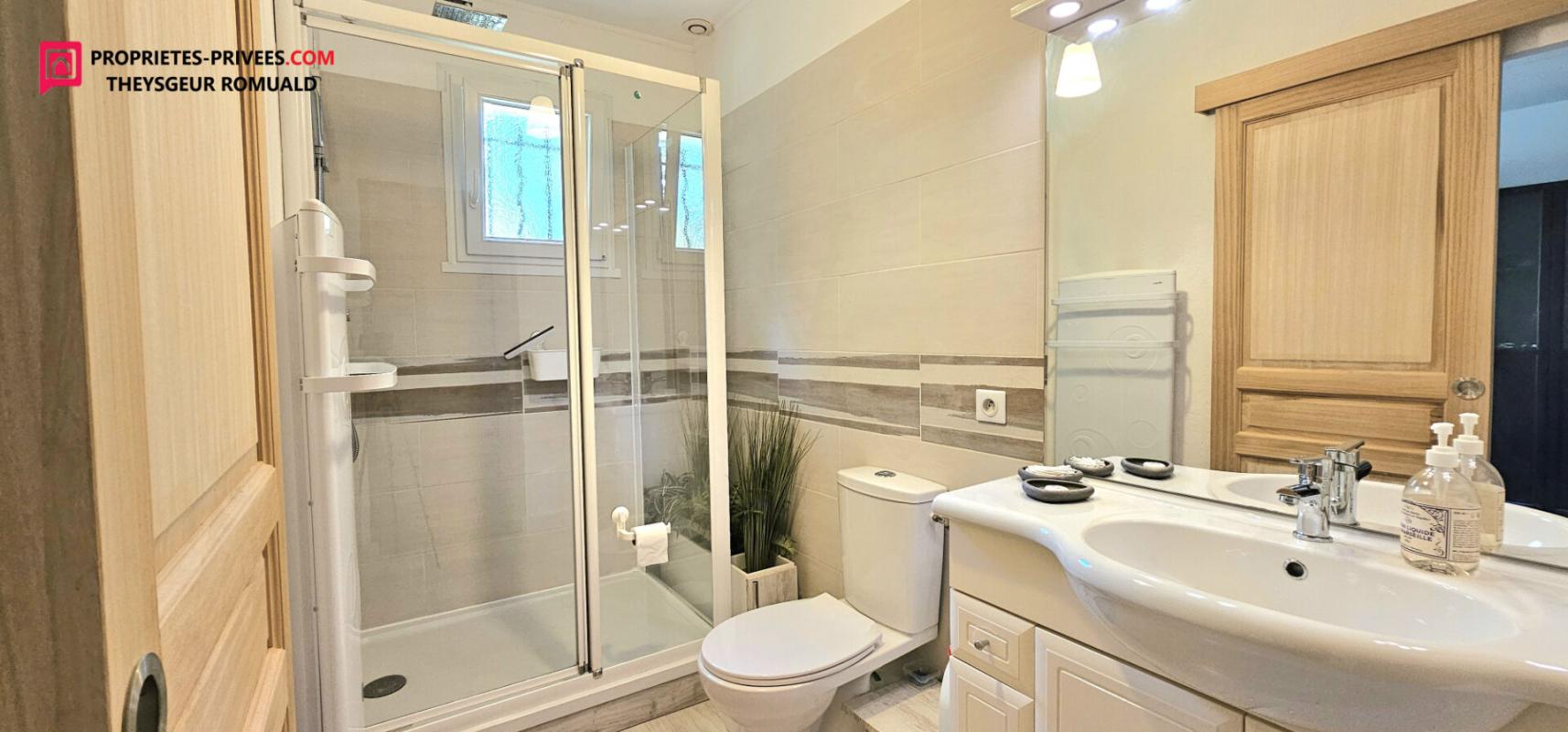 COURTENAY Maison Courtenay 8 pièce(s) 250 m2 10