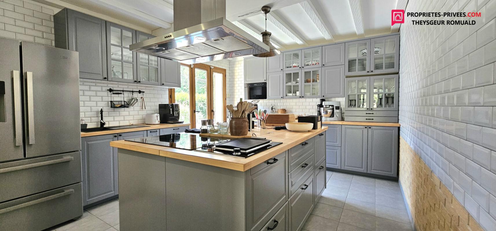 COURTENAY Maison Courtenay 8 pièce(s) 250 m2 8