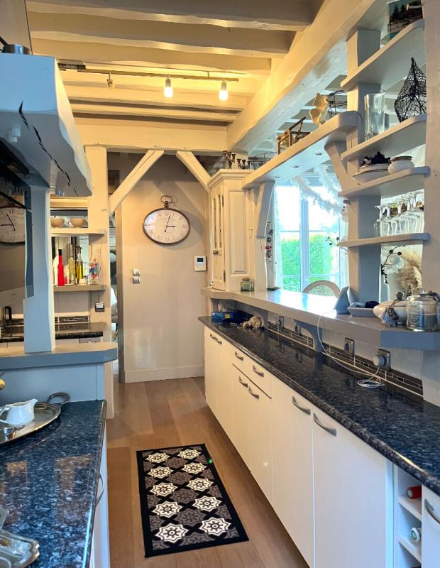 ATTICHY Belle propriété de 260m² 13