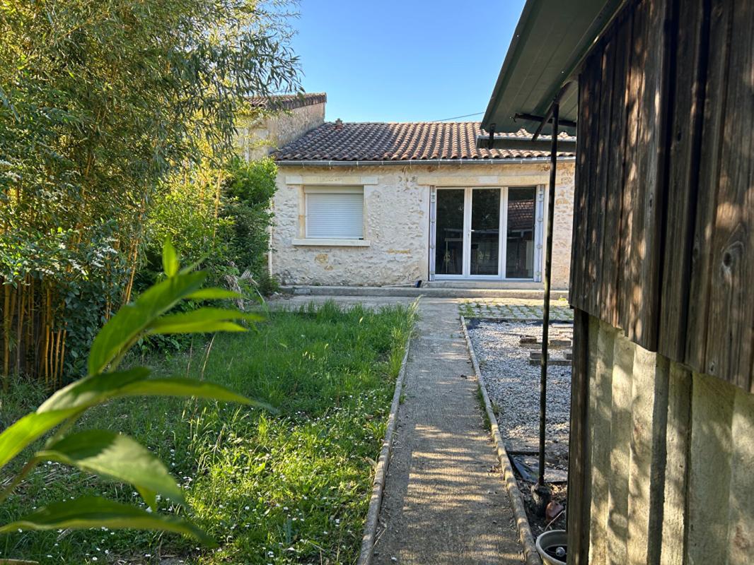 SAINT-MEDARD-EN-JALLES Maison Saint Médard En Jalles 2 pièces 50m² 1