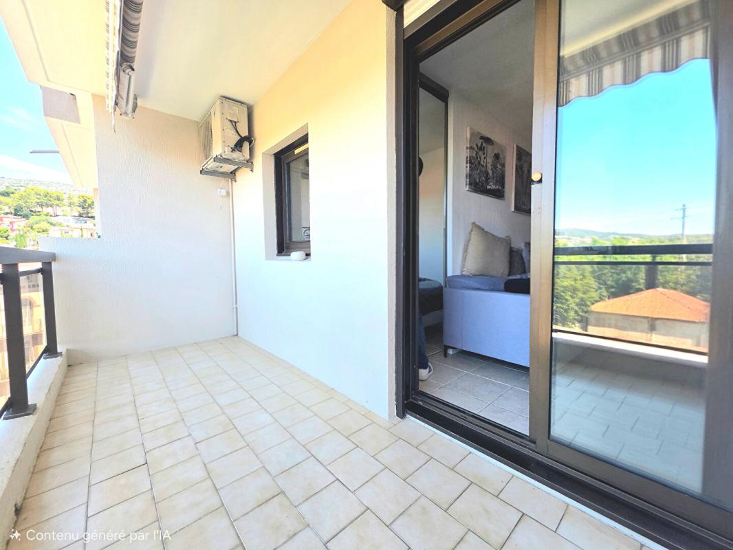 LE LAVANDOU Appartement Le Lavandou 2 pièce terrasse (s) 26 m2, a 2mn de la mer 1