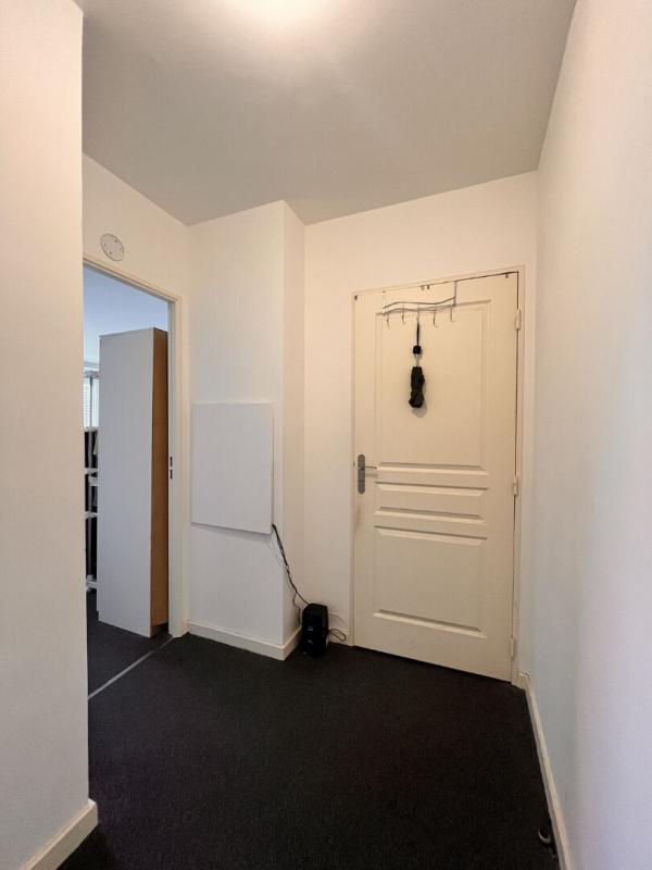 NOISY-LE-GRAND Appartement Noisy Le Grand 1 pièce(s) 32 m2 3