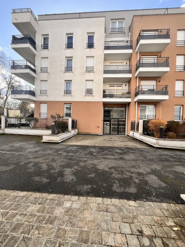 NOISY-LE-GRAND Appartement Noisy Le Grand 1 pièce(s) 32 m2 7