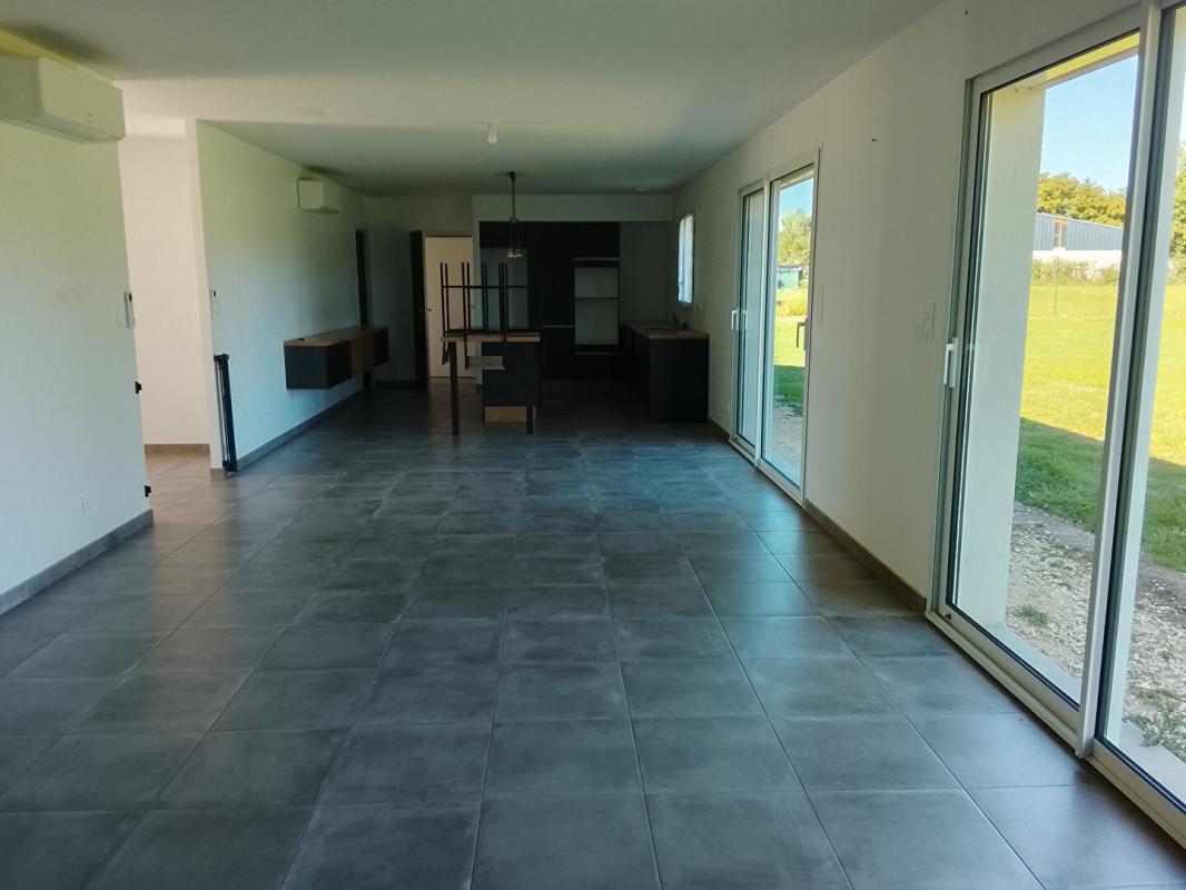 LA PEROUILLE Maison La Perouille 3 pièce(s) 115 m2 3