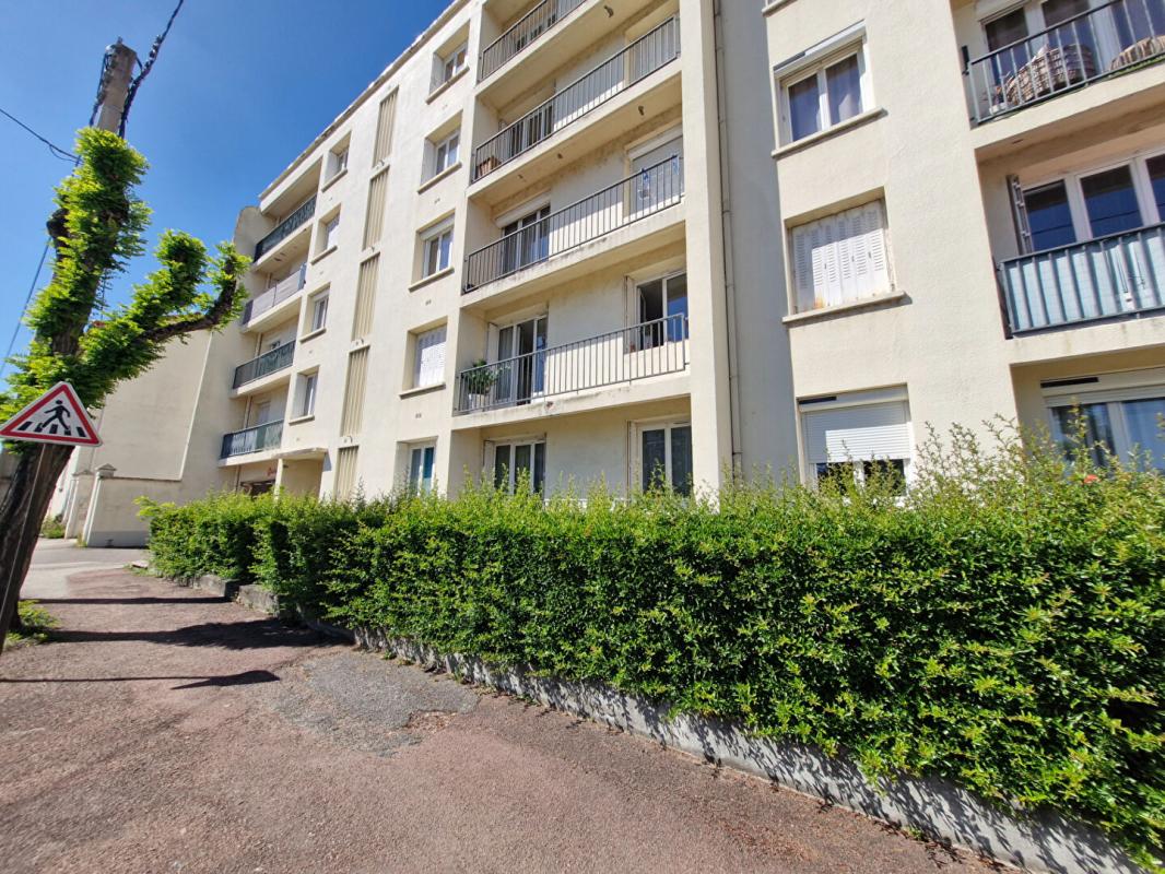 ROANNE ROANNE - APPARTEMENT T3 1