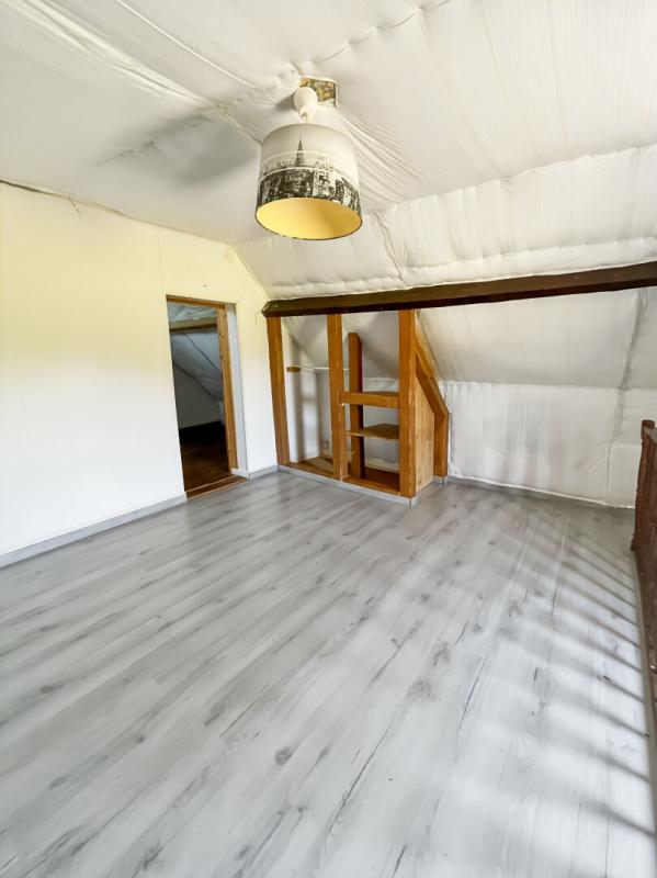 VENESMES Maison de charme dans une impasse, Calme et potentiel à Venesmes 10