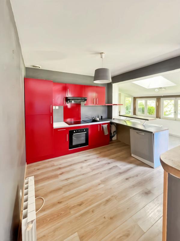 VENESMES Maison de charme dans une impasse, Calme et potentiel à Venesmes 8