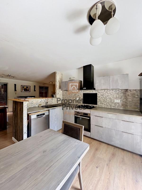 GAREOULT Villa Gareoult 4 pièces 88 m2, Terrain piscinable 2390 m2, Garage, terrasse, cuisine d'été 8