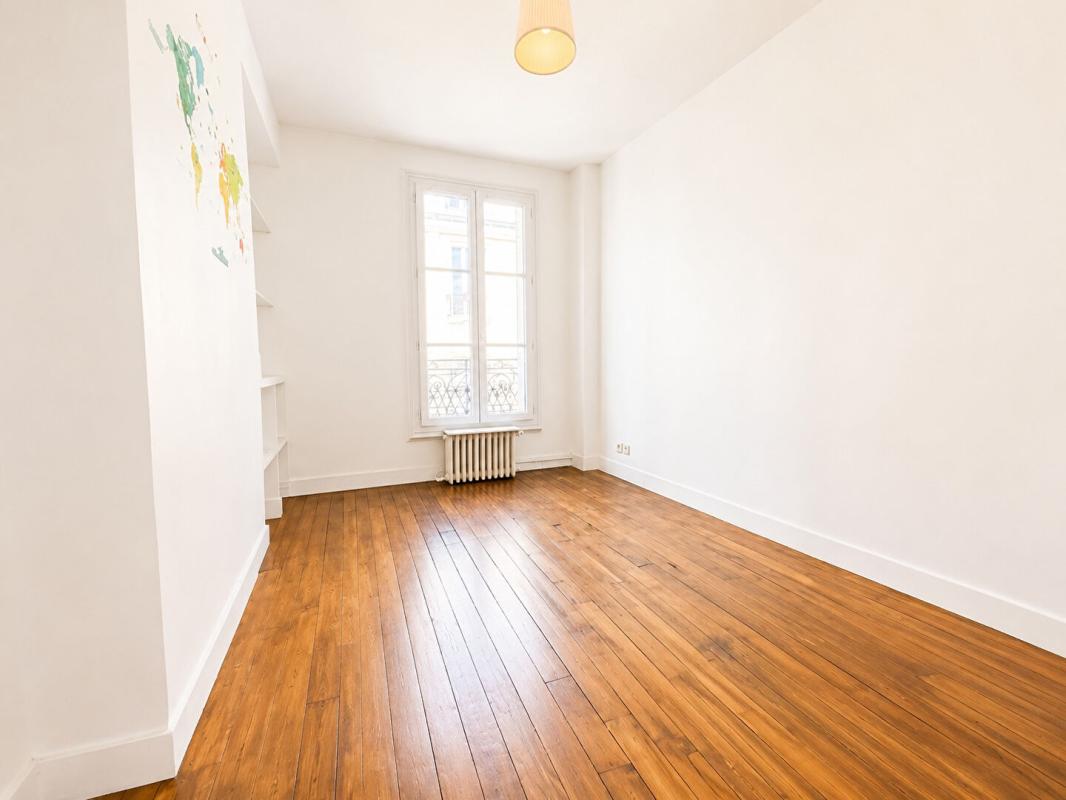 LEVALLOIS-PERRET Appartement 53 m2 rue Chaptal 5