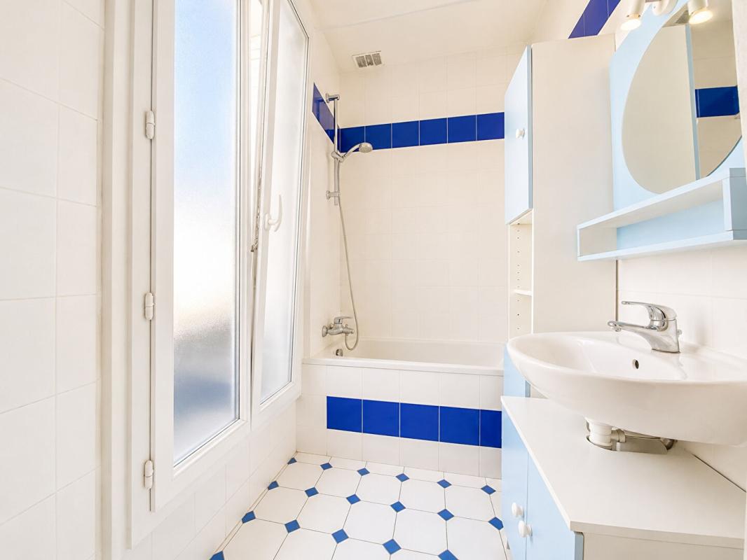 LEVALLOIS-PERRET Appartement 53 m2 rue Chaptal 7