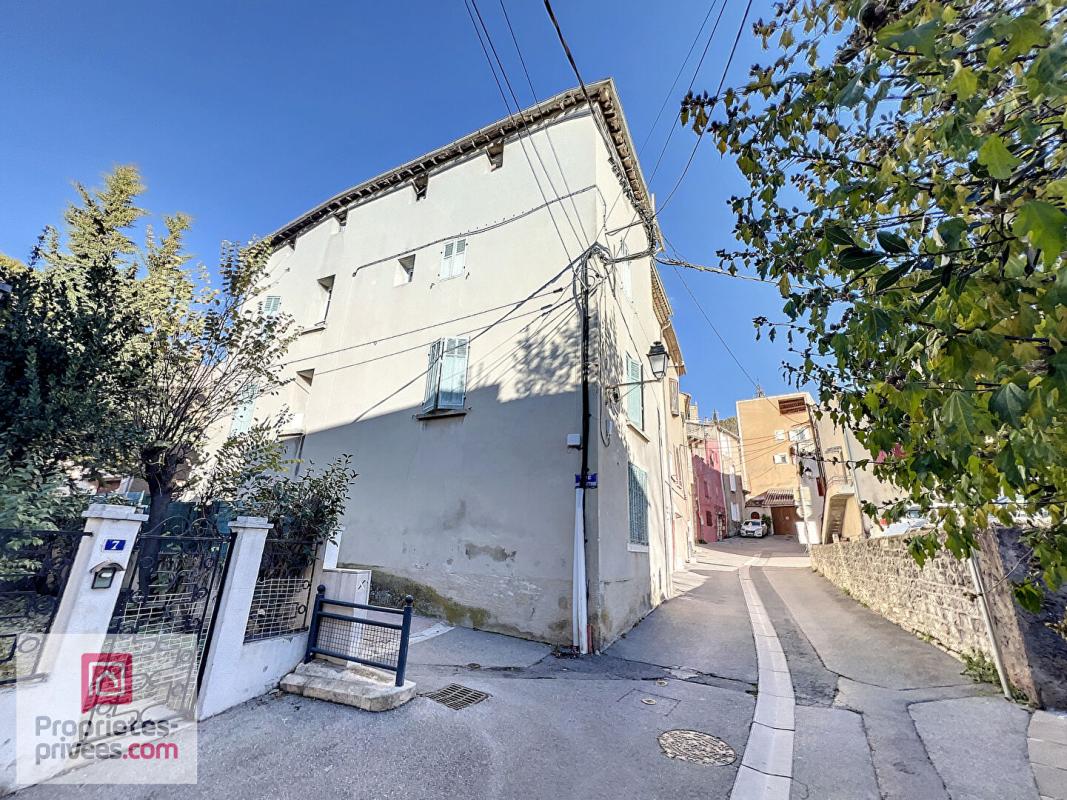 RIANS RIANS MAISON T4 AVEC COUR ET CAVE IDEAL INVESTISSEUR 1