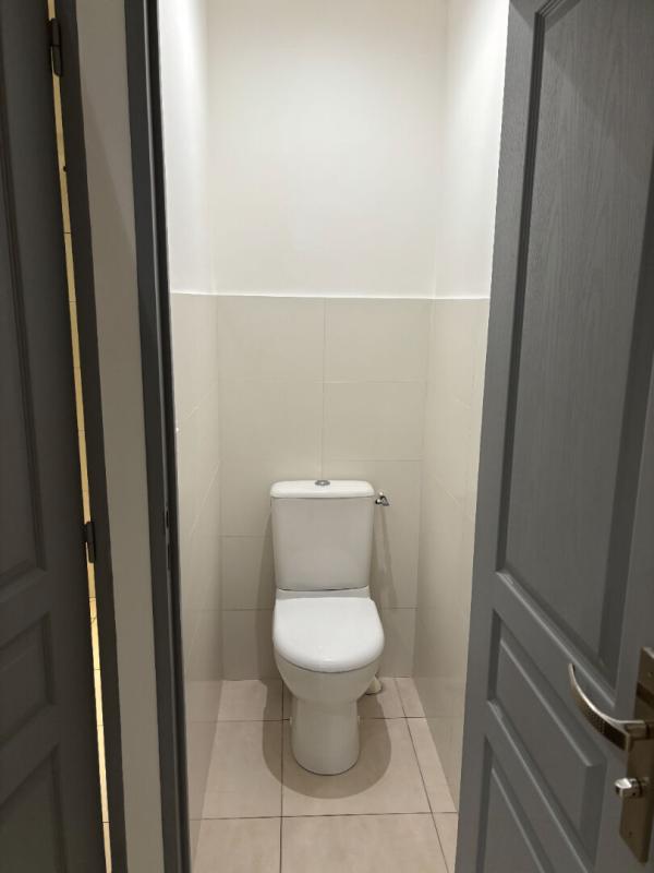 LA ROQUEBRUSSANNE Appartement T1 refait à neuf 15