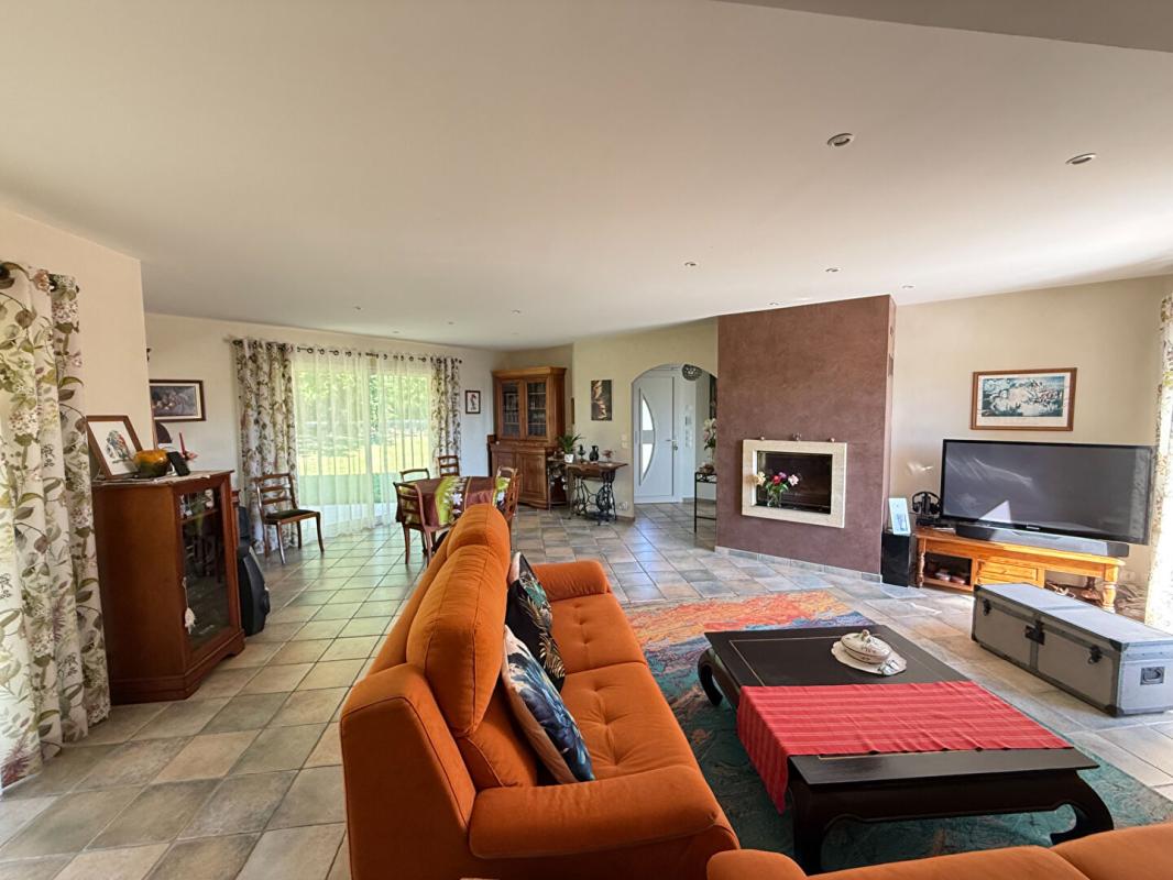 AIRE-SUR-L'ADOUR Maison Aire Sur L Adour 6 pièce(s) 151 m2 6