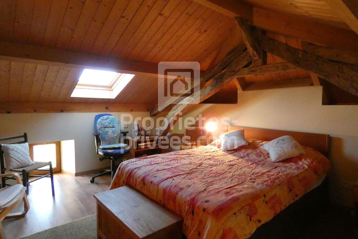DURAVEL Propriété d'Exception en Pierre avec Piscine et 5 ha, Duravel (46700) 17