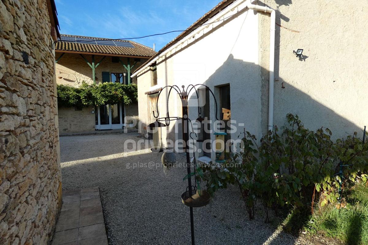 DURAVEL Propriété d'Exception en Pierre avec Piscine et 5 ha, Duravel (46700) 5