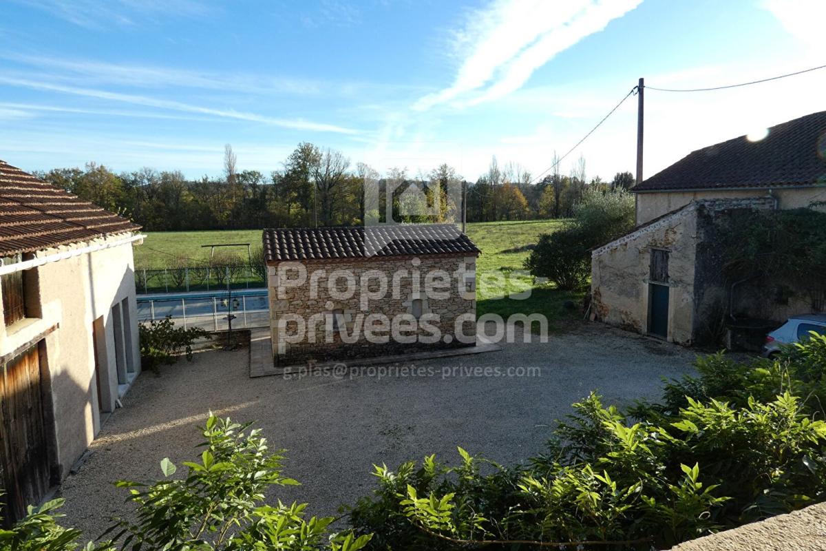 DURAVEL Propriété d'Exception en Pierre avec Piscine et 5 ha, Duravel (46700) 8