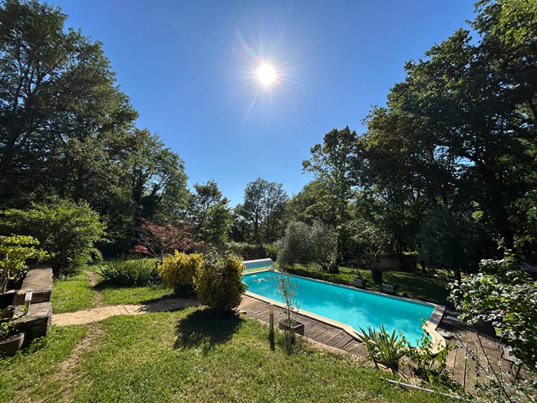SAINT-MARTIAL-D'ALBAREDE A vendre, en exclusivité, superbe périgourdine en pierre au coeur du Périgord vert 3