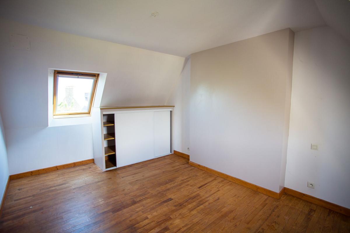PLEUBIAN Maison rénovée avec 2 logements indépendants 10