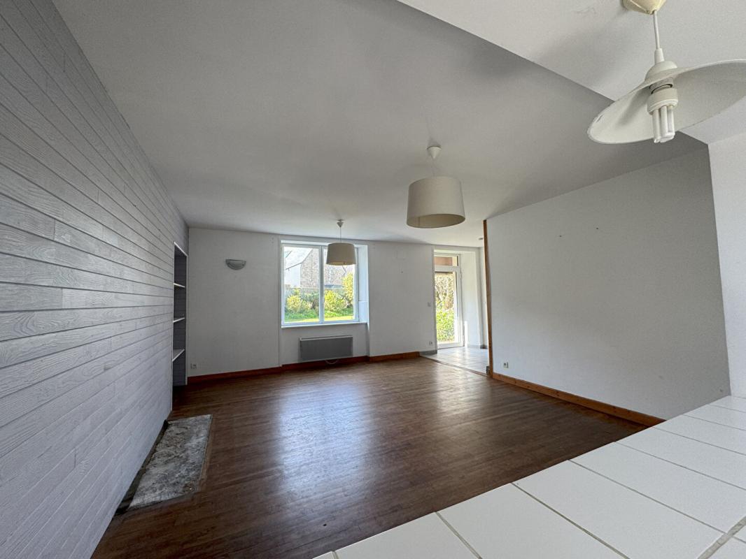 PLEUBIAN Maison rénovée avec 2 logements indépendants 6