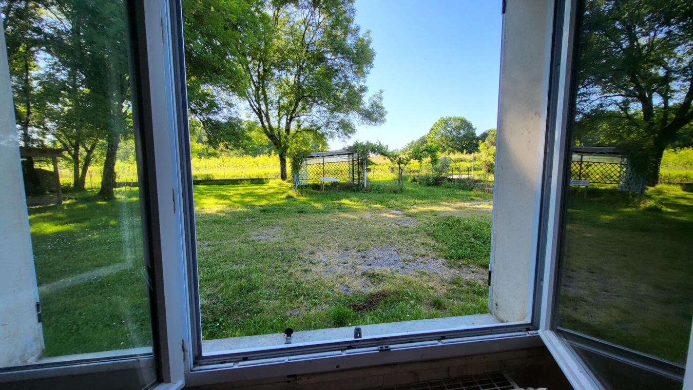 BOSSET 241300 Maison Bosset 5 pièces de plain pied 103 m2 à rénover sur parcelle de 2237 m² 15