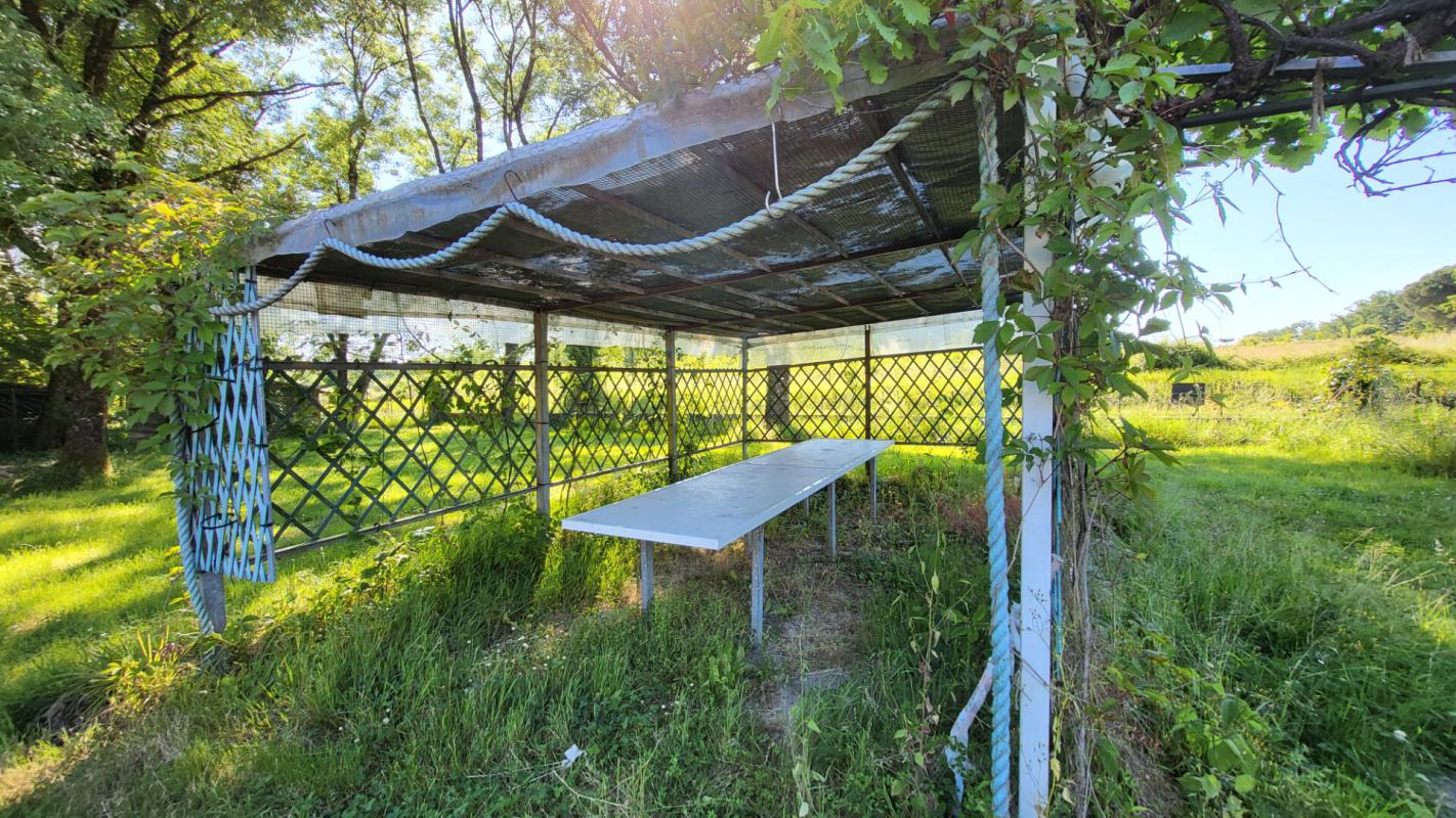 BOSSET 241300 Maison Bosset 5 pièces de plain pied 103 m2 à rénover sur parcelle de 2237 m² 3