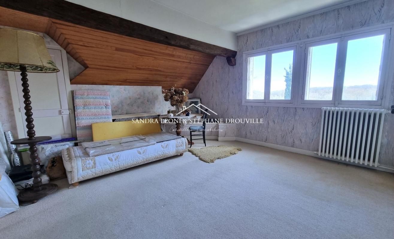 SAINT-PREST SAINT-PREST - CHARMANTE DEMEURE en Pierre de 144 m², 3 CHAMBRES. TERRAIN DIVISIBLE ET CONSTRUCTIBLE 14