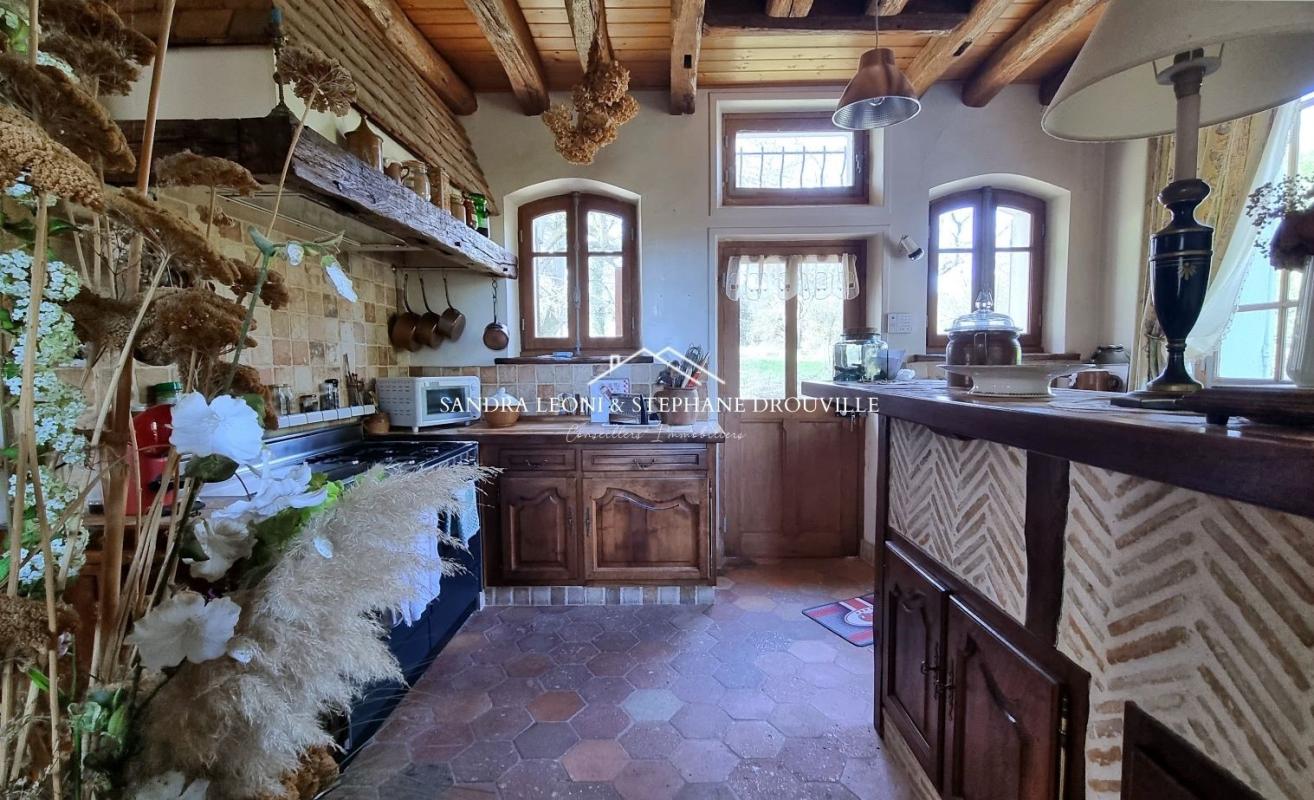 SAINT-PREST SAINT-PREST - CHARMANTE DEMEURE en Pierre de 144 m², 3 CHAMBRES. TERRAIN DIVISIBLE ET CONSTRUCTIBLE 8