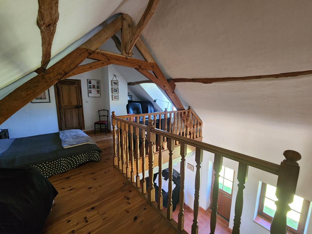 MANTHELAN Maison Manthelan 7 pièce(s) 255 m2 17