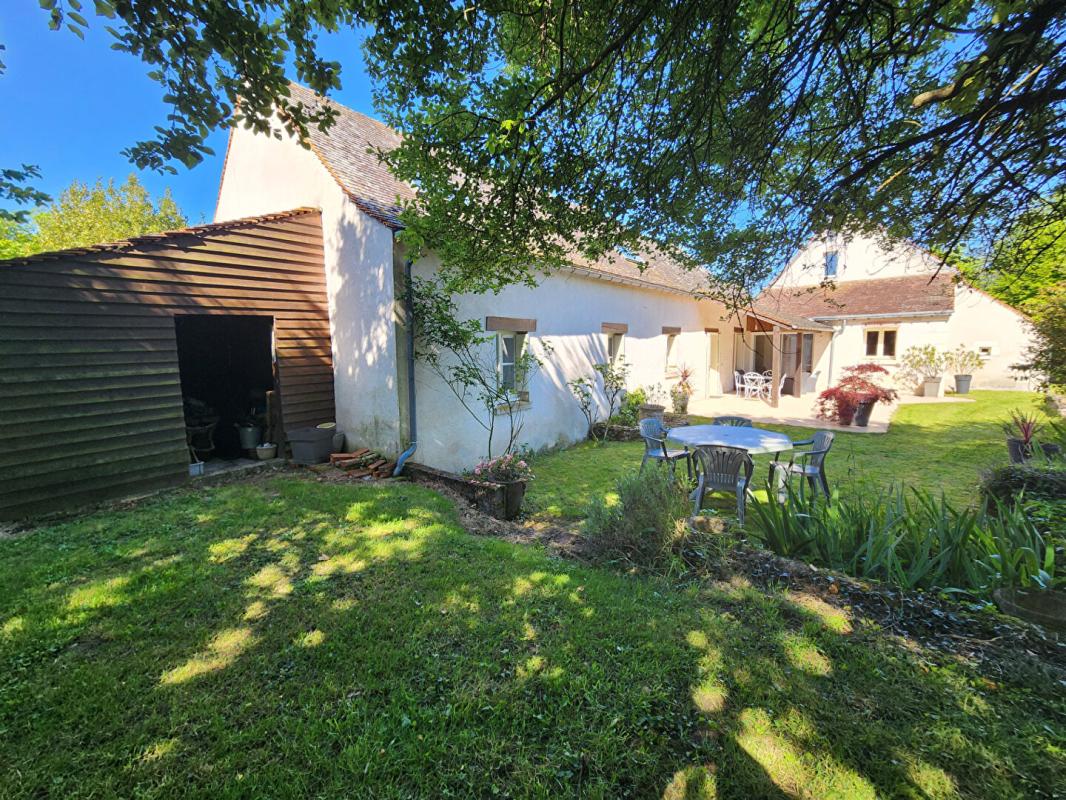 MANTHELAN Maison Manthelan 7 pièce(s) 255 m2 3