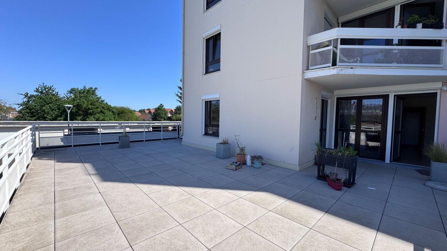 ABBEVILLE Appartement Abbeville 4 pièce(s) 78 m2 exclusivité 10