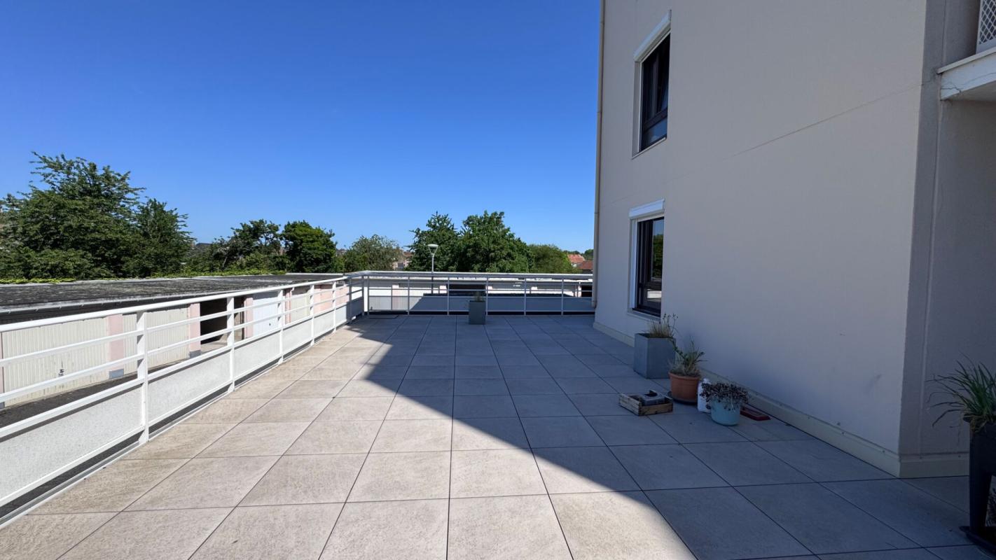 ABBEVILLE Appartement Abbeville 4 pièce(s) 78 m2 exclusivité 12