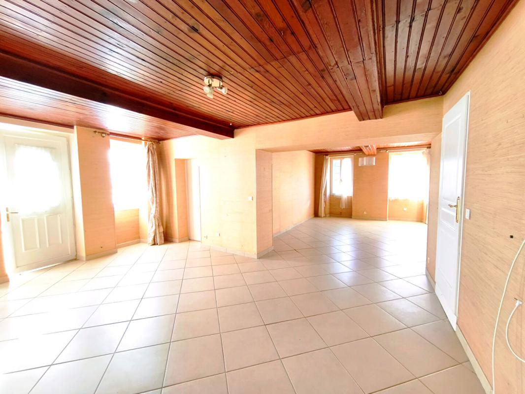 POYARTIN Maison Poyartin 4 pièce(s) 154 m2 5