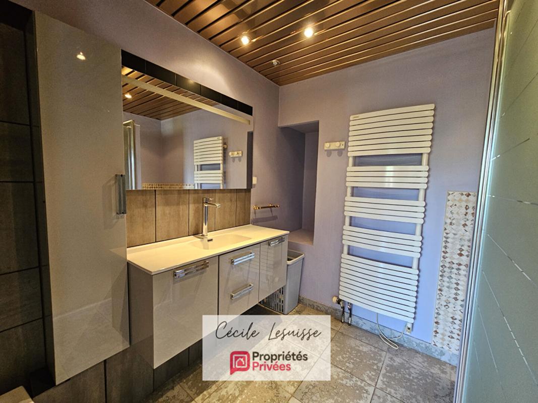 LILLEBONNE Belle maison familiale de caractère au coeur de Lillebonne - Viable de plain-pied! 8