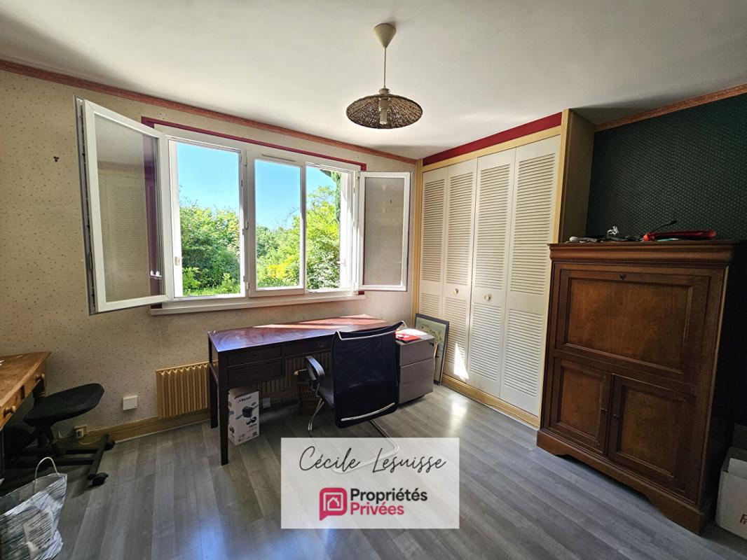 LILLEBONNE Belle maison familiale de caractère au coeur de Lillebonne - Viable de plain-pied! 9