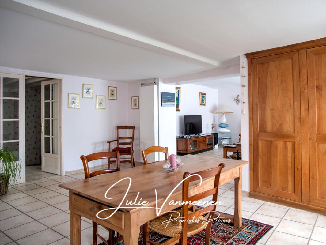 ROQUETTES Maison Roquettes 7 pièce(s) 185.06 m2 7