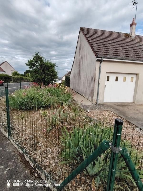 MONDOUBLEAU pavillon de plain pied dans secteur très calme et proche commodités 8