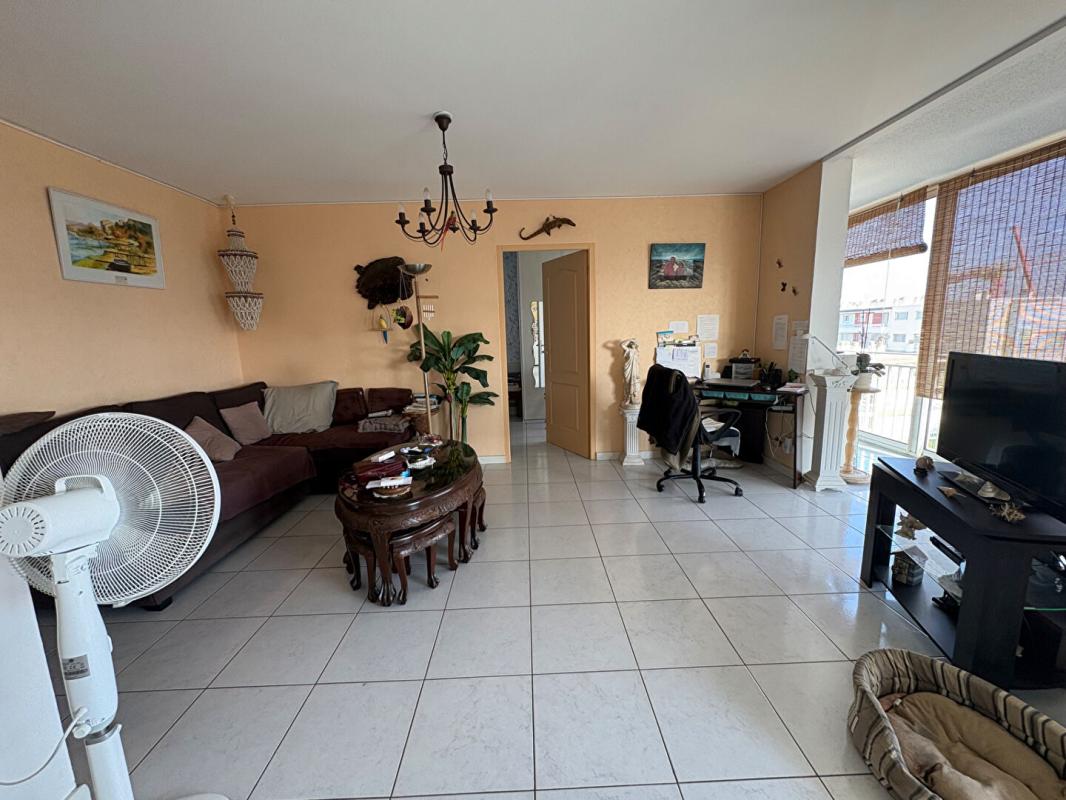 CANET-EN-ROUSSILLON Appartement Canet En Roussillon 3 pièce(s) 85.30 m2 2