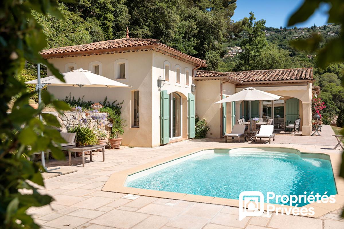 PEYMEINADE Villa de plain-pied avec grand garage et piscine au calme et vue dégagée 17