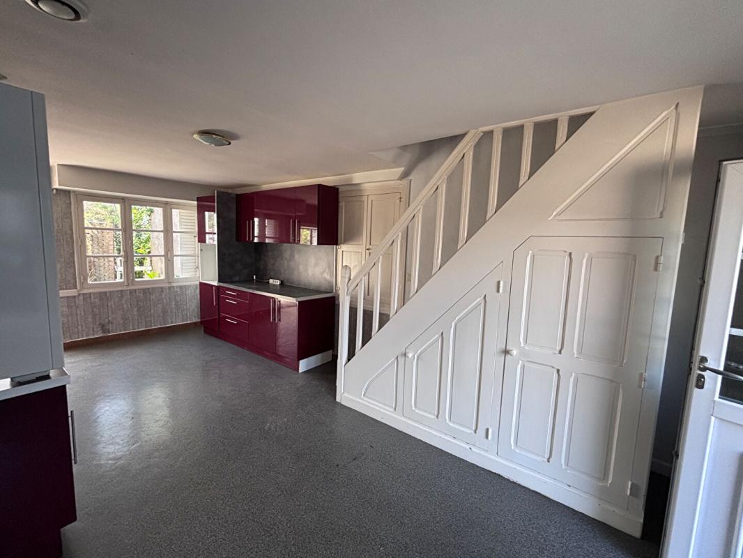 VINEUIL Ensemble immobilier Vineuil Maison + Granges 8