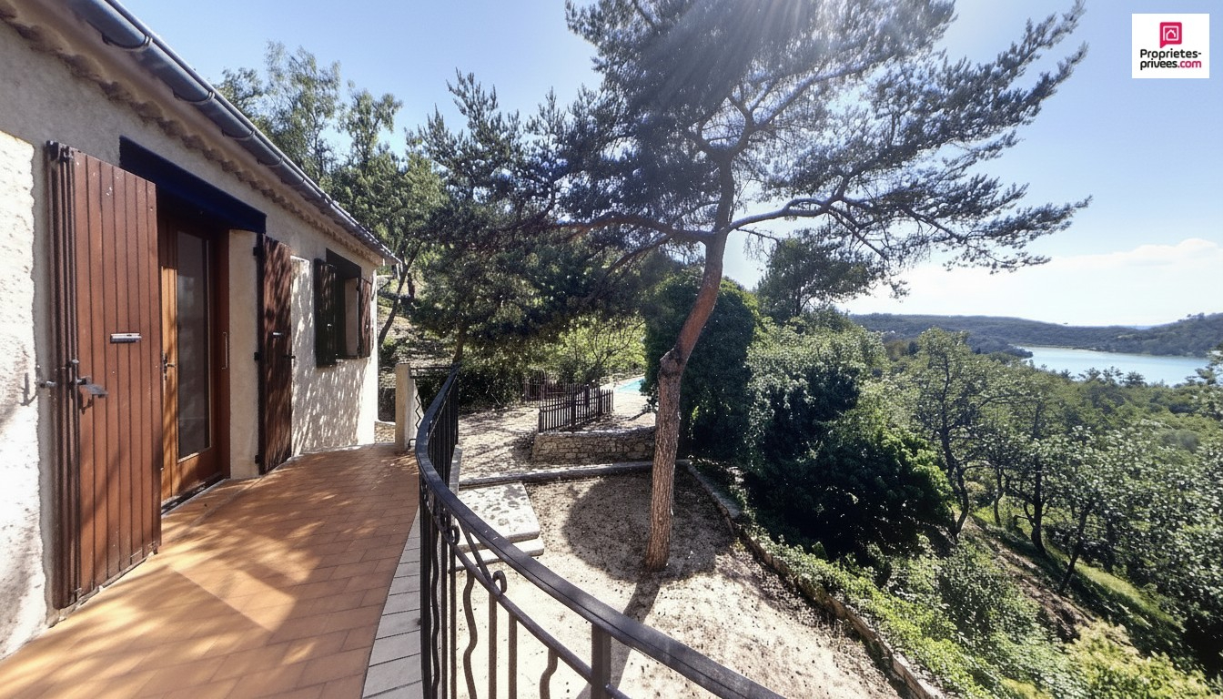 ESPARRON-DE-VERDON Vue sur le lac d'Esparron, 4 000 m² de terrain et accès privé au lac 7