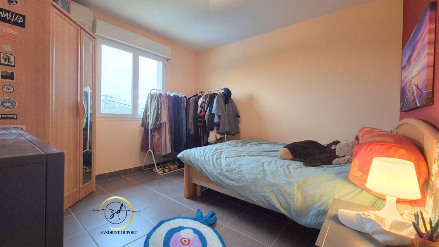 LE FOSSAT Villa 7 pièce(s) 121 m2 sur terrain de 890 m2 environs - piscine pool house - garage 13
