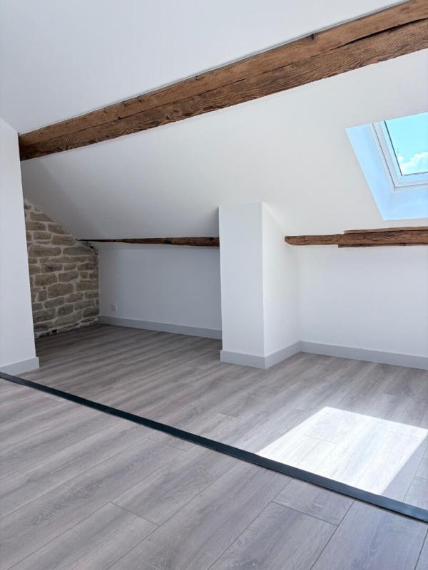 LONS-LE-SAUNIER Duplex de charme en plein coeur de Lons-le-Saunier 5