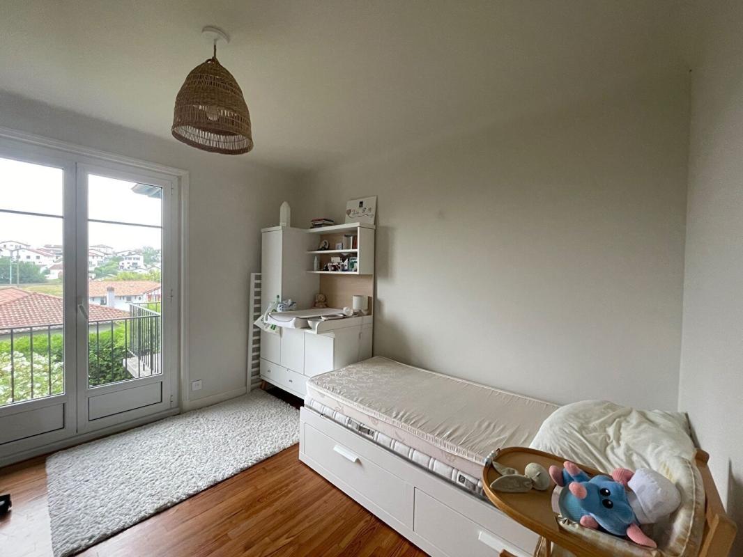 CIBOURE Ciboure, appartement rénové de 109m2 avec jardin et parking 11