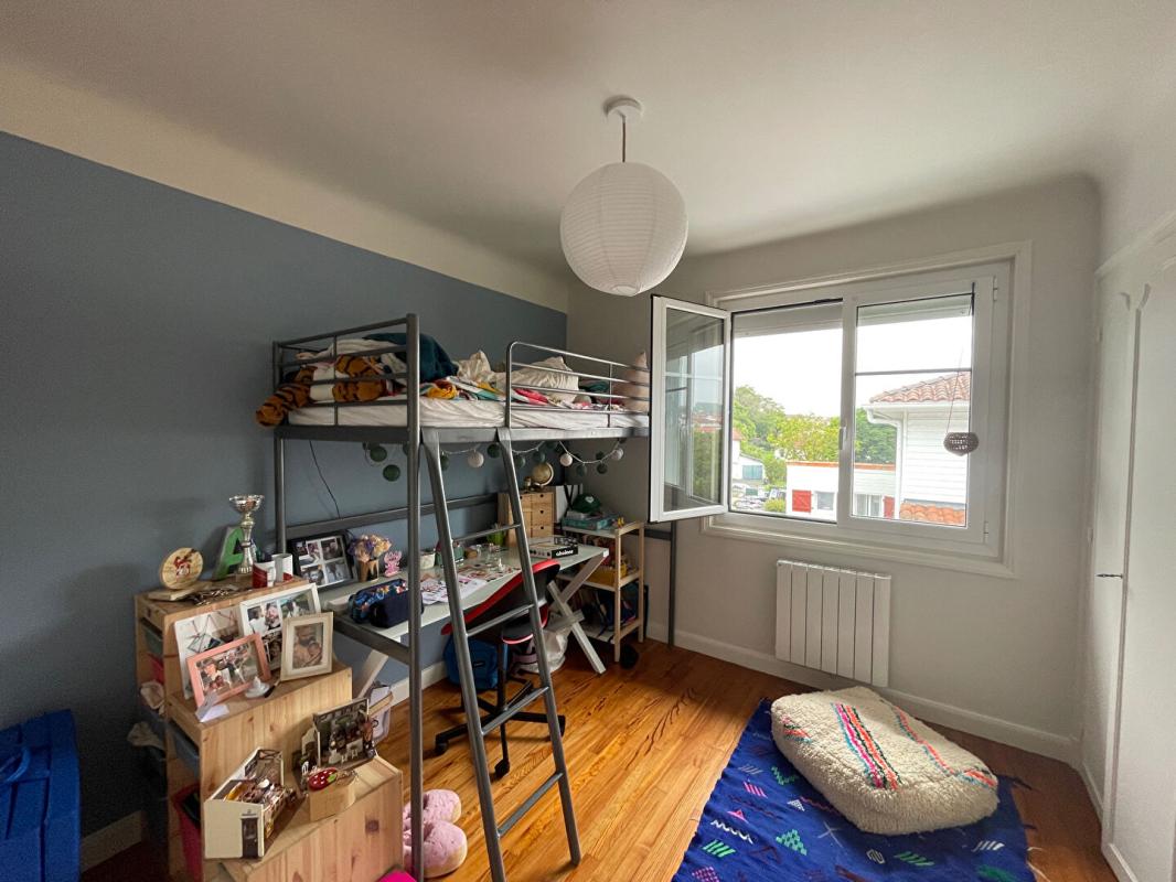CIBOURE Ciboure, appartement rénové de 109m2 avec jardin et parking 7
