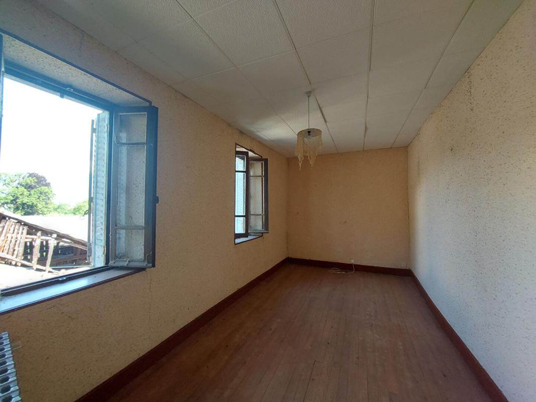 CHAMOUX-SUR-GELON Maison de village 6P 147 m2 CHAMOUX-SUR-GELON (73390) 11